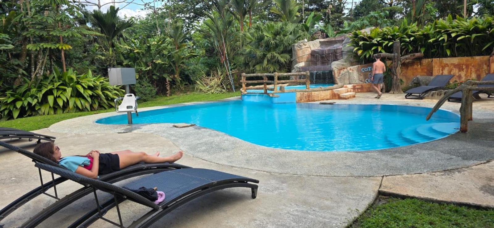 Hotel Catarata Rio Celeste Бихагуа Экстерьер фото